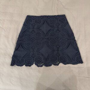 Abercrombie & Fitch Navy Crochet Lace Mini Skirt Size 00